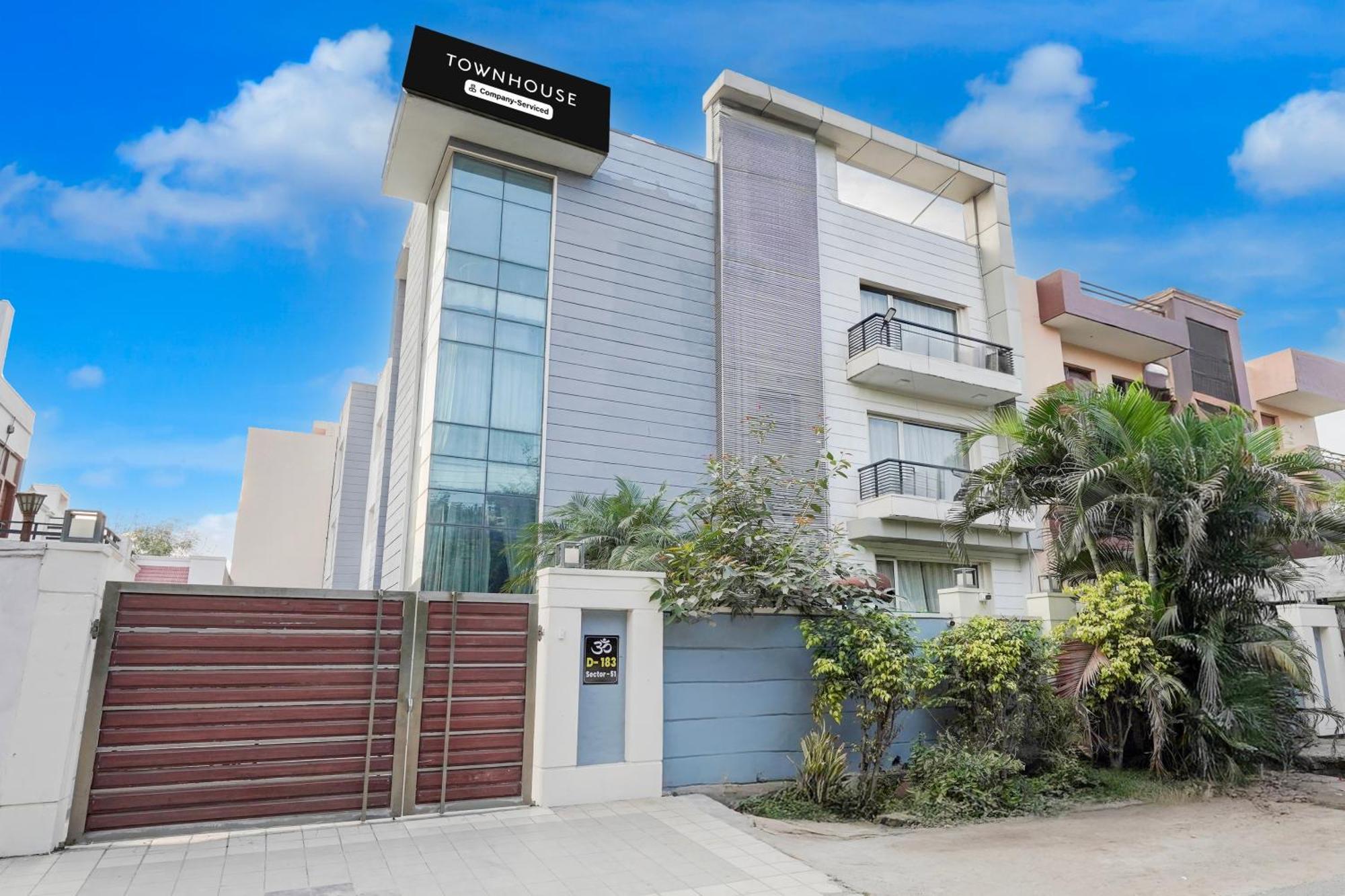 Super Townhouse Sector 51 Noida Near Metro Station Hotell Exteriör bild
